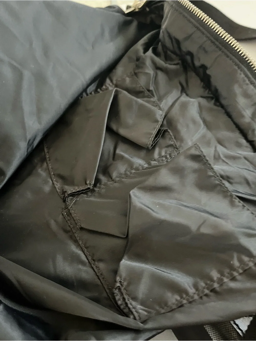 Gucci unisex nylon messenger bag